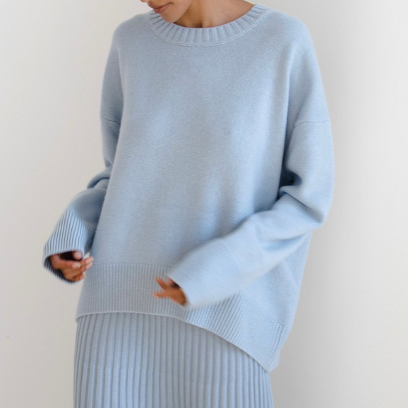 Women's Oversized Knitted Sweater | Crewneck, Loose Fit, Cozy & Stylish