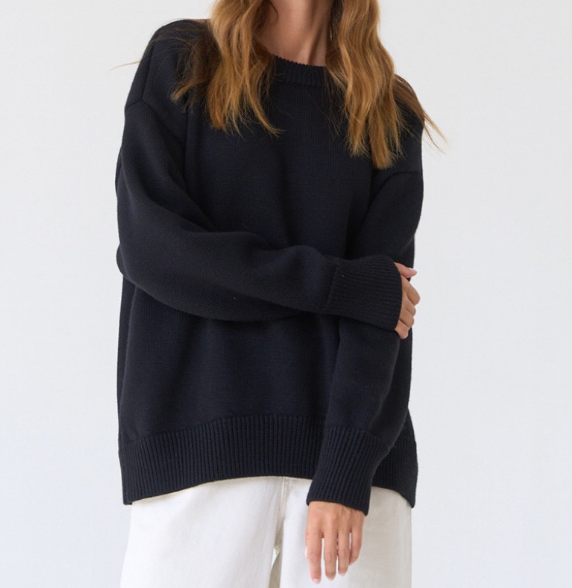 Women's Oversized Knitted Sweater | Crewneck, Loose Fit, Cozy & Stylish